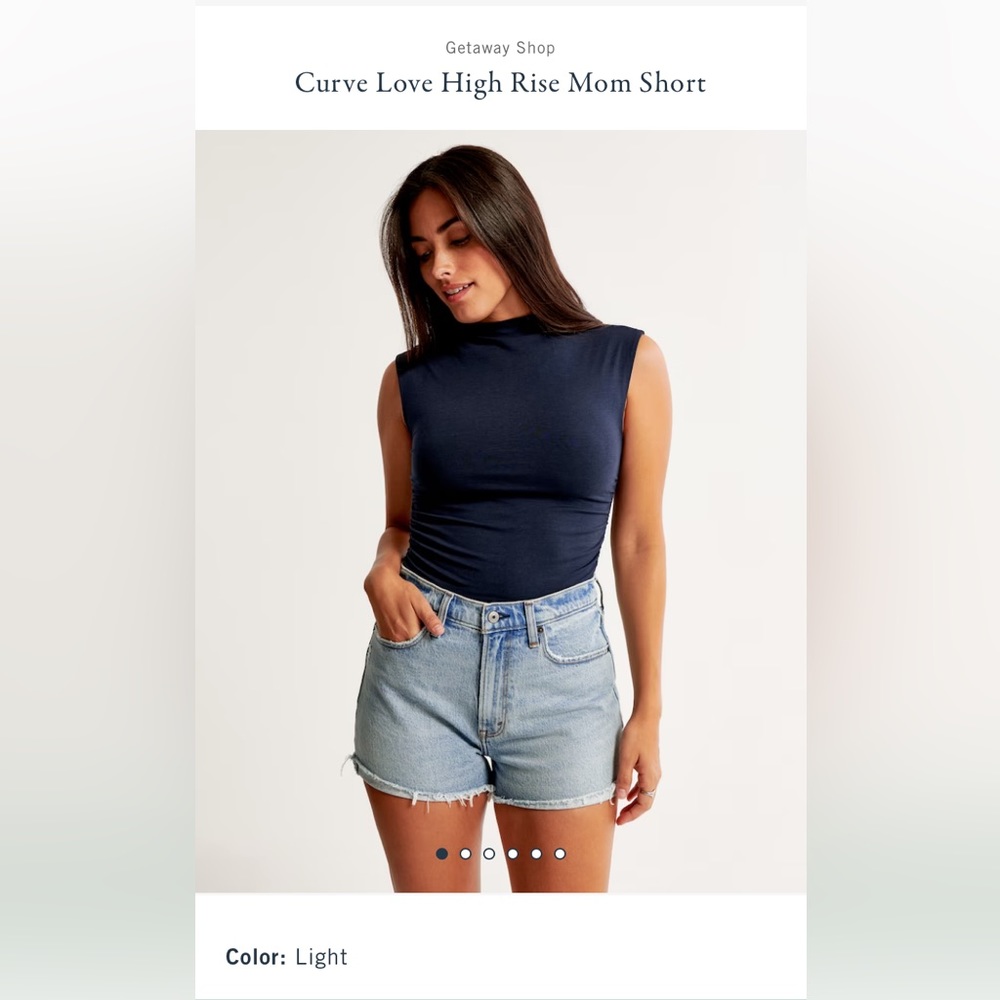 Abercrombie & Fitch curve love high rise mom short, light wash, size 27 (4)
